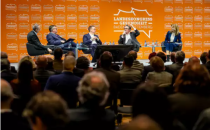 德国斯图加特护理康复展览会 PFLEGE PLUS创纪录的访客数量：贸易展组合Therapro和medizin持续增长